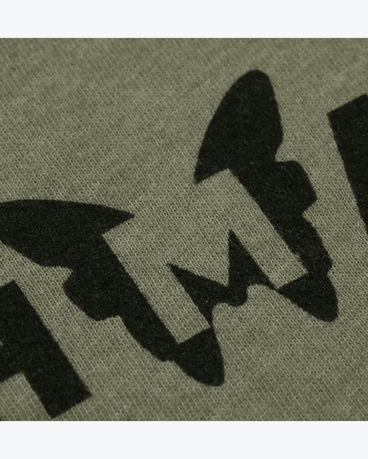 Seventh product image showing a close up of knife