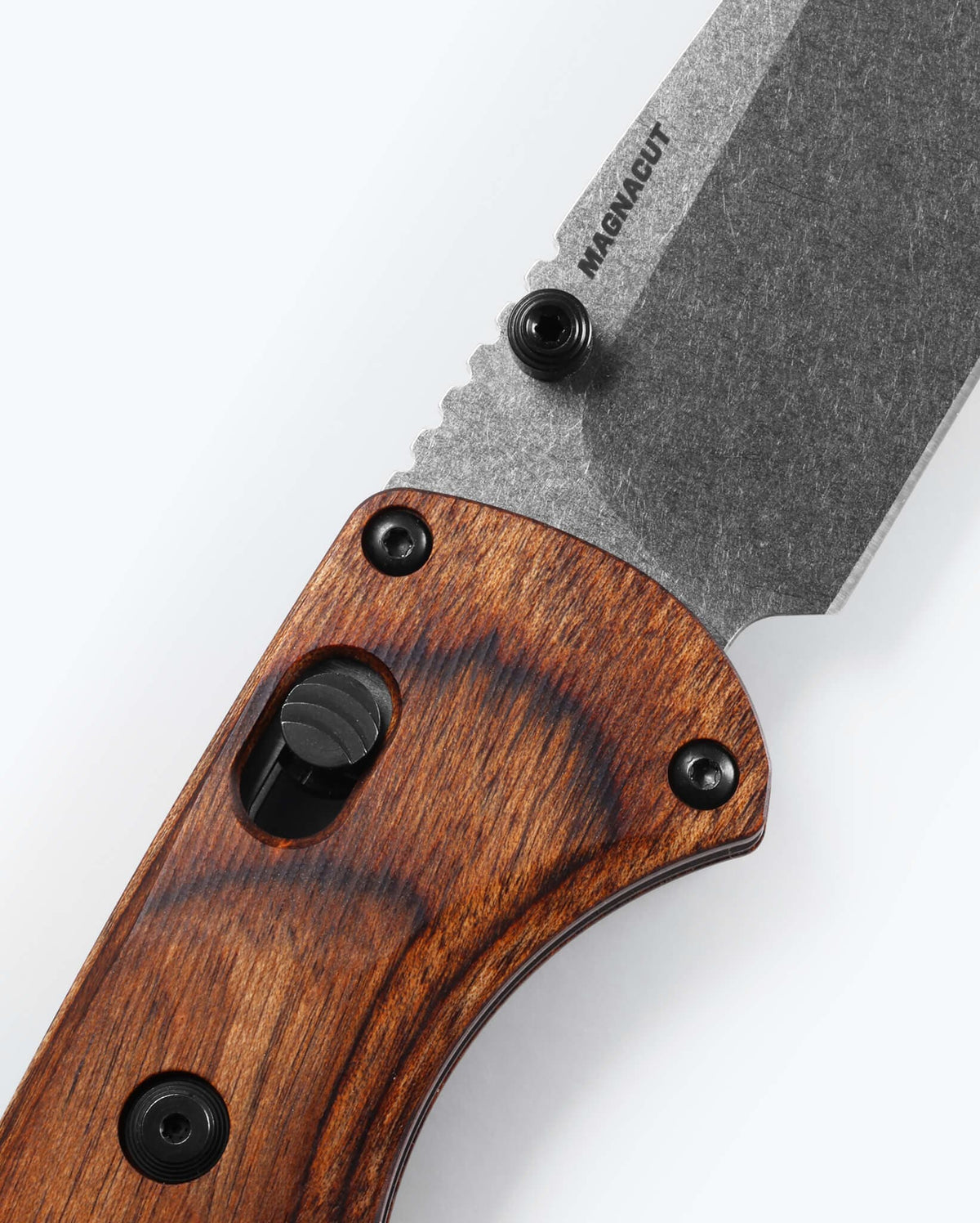 Seventh product image showing a close up of knife