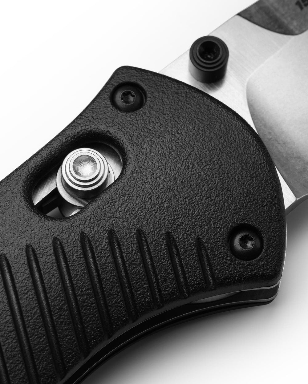 Seventh product image showing a close up of knife