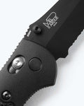 Seventh product image showing a close up of knife