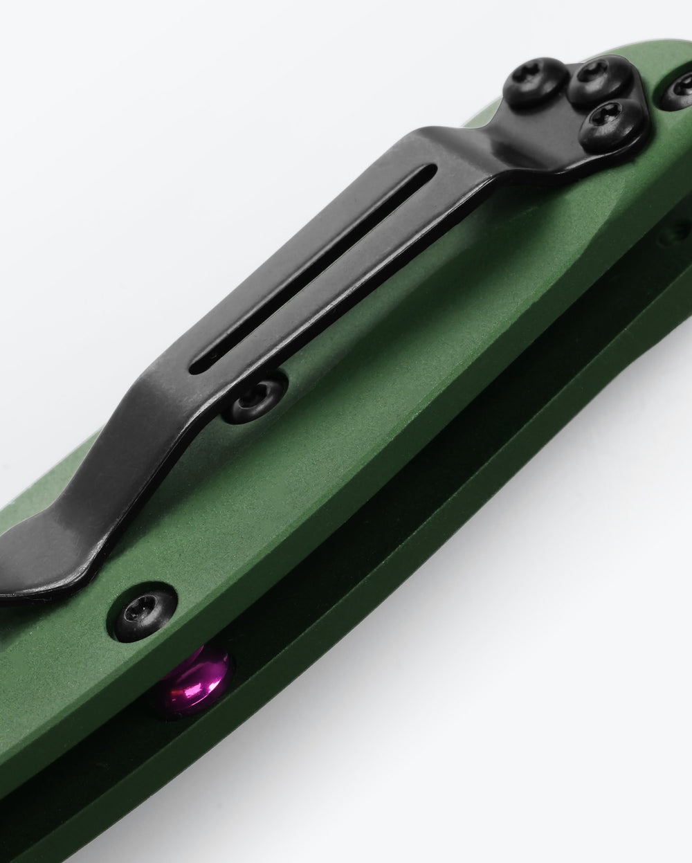 Seventh product image showing a close up of knife