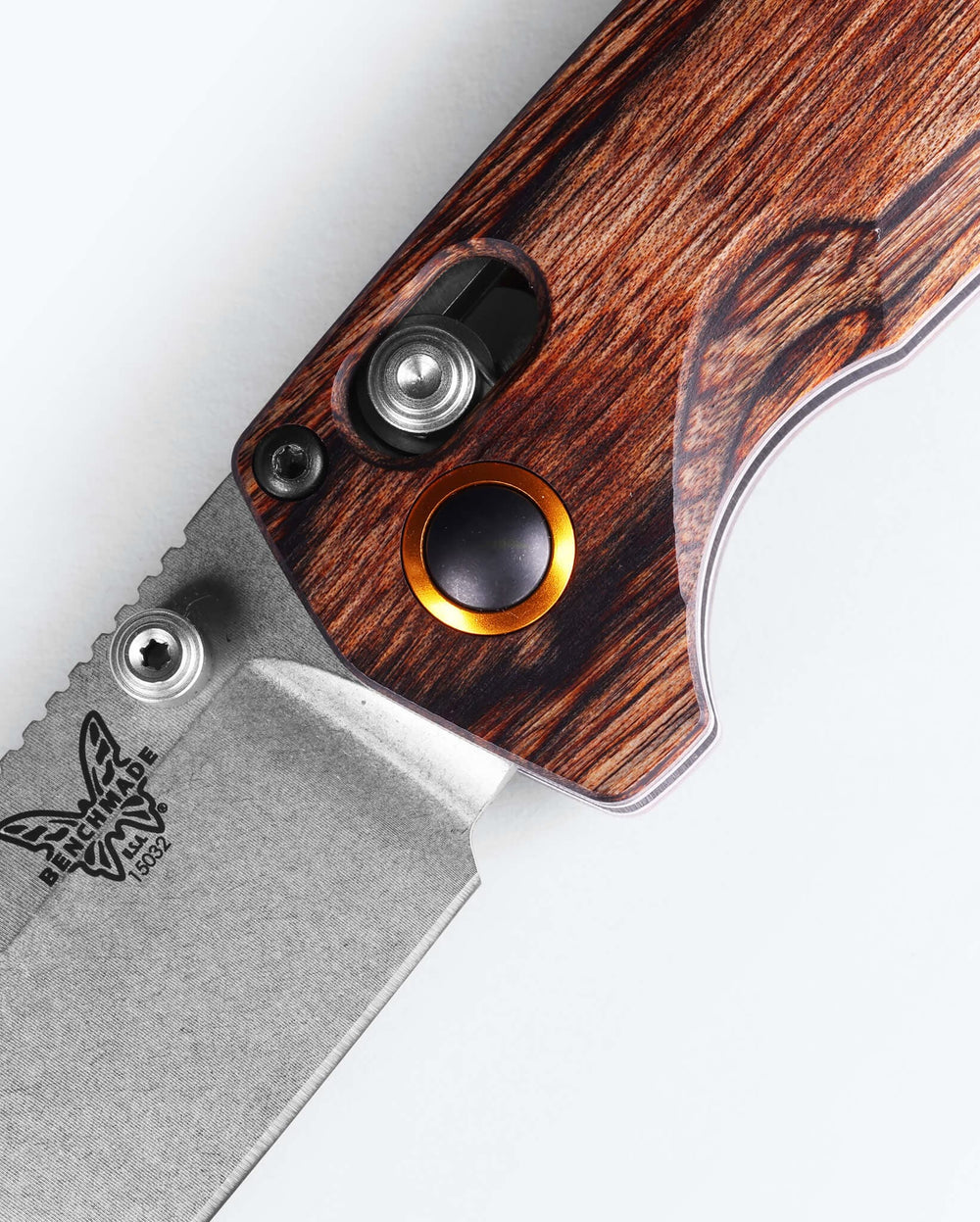 Seventh product image showing a close up of knife